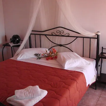 Christianna * Nikiana